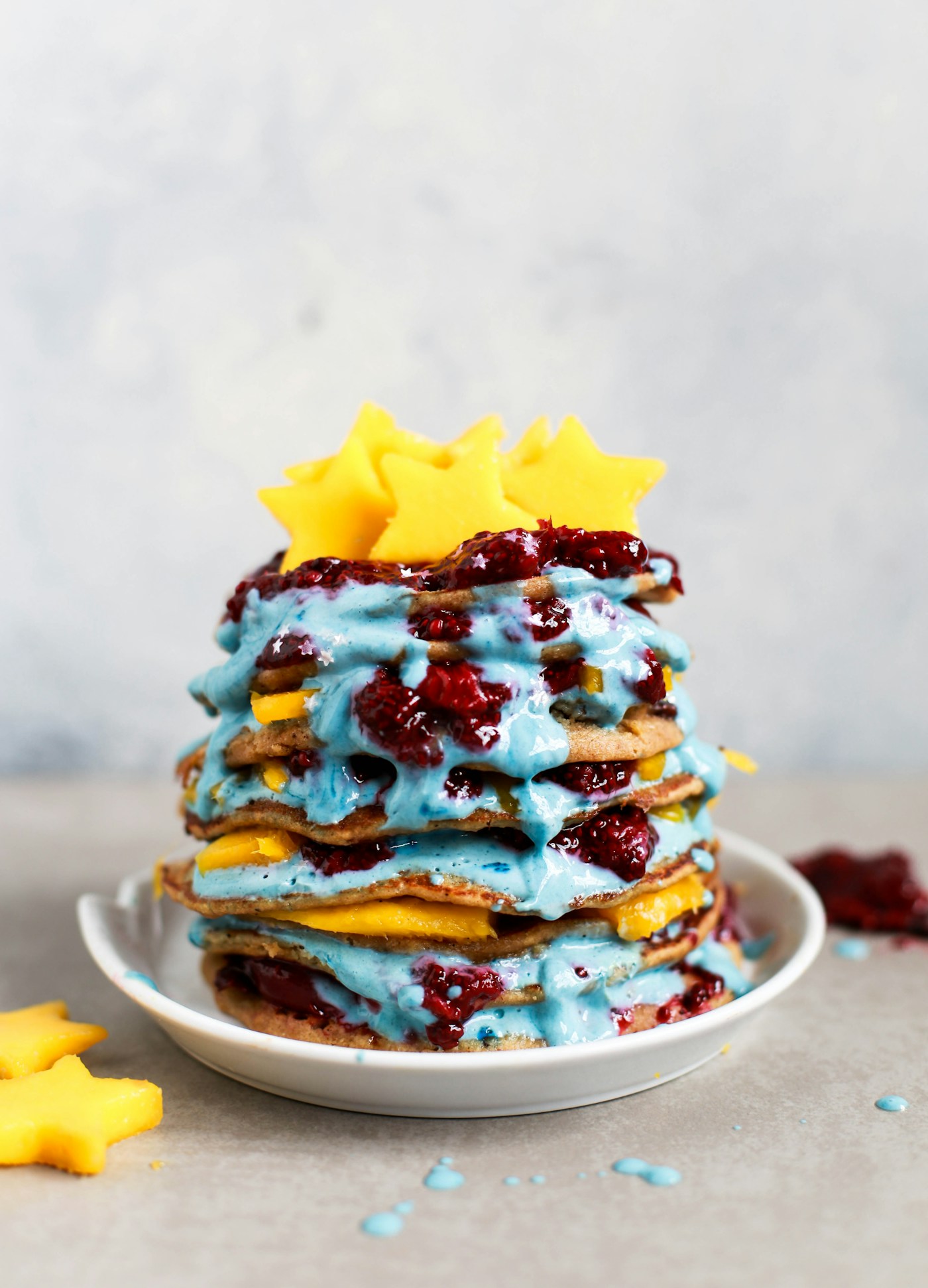 Pancakes served with fresh fruit